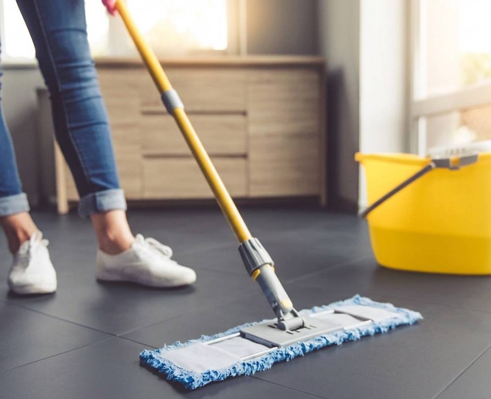Как правильно мыть пол - Фото: fantasticcleaners.com