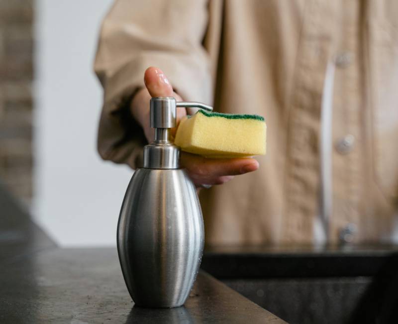 ПАВ в моющих средствах: типы и правила применения - Фото: pexels.com