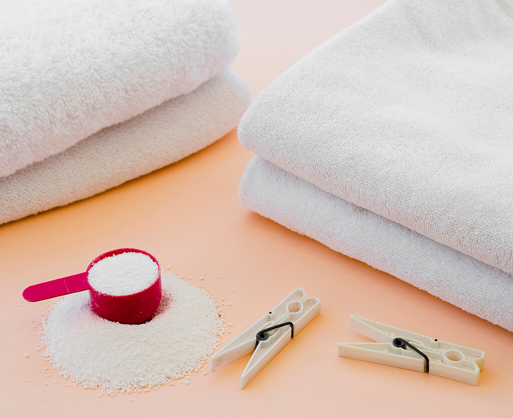 Как отбелить пожелтевшие белые вещи в домашних условиях - фото 3