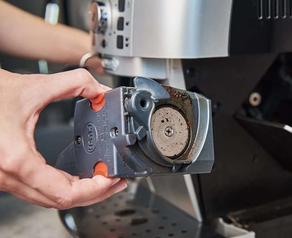 Кофемашины: как избежать поломок и увеличить срок службы с помощью правильной химии - фото 1