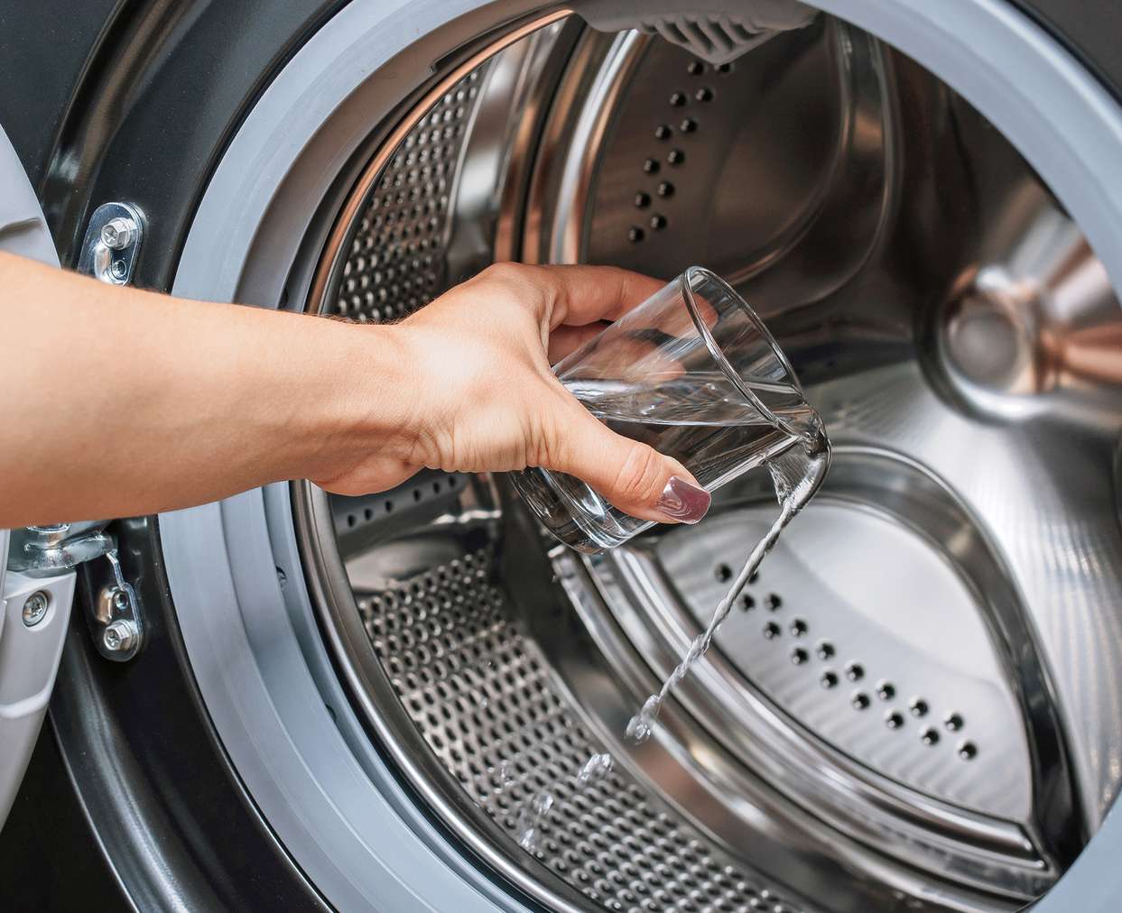 Антинакипин для стиральных машин: польза без вреда - Фото: thespruce.com
