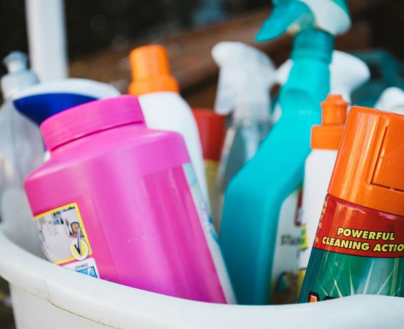 ПАВ в моющих средствах: типы и правила применения